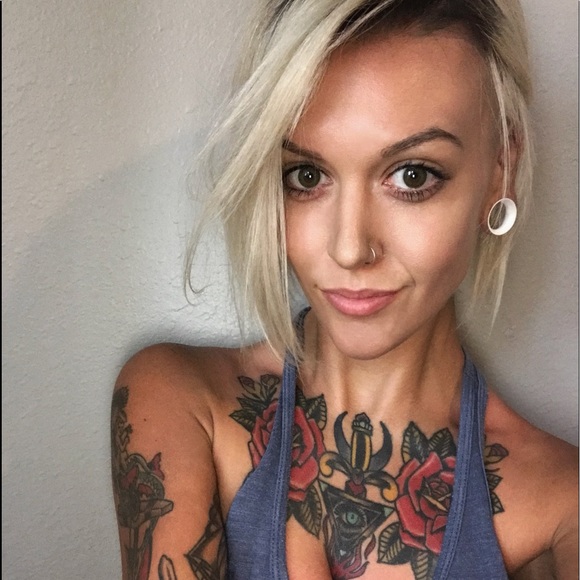 Hi Poshmark Fam!! Nice to meet you!♥️🤍💙 - Picture 16 of 16